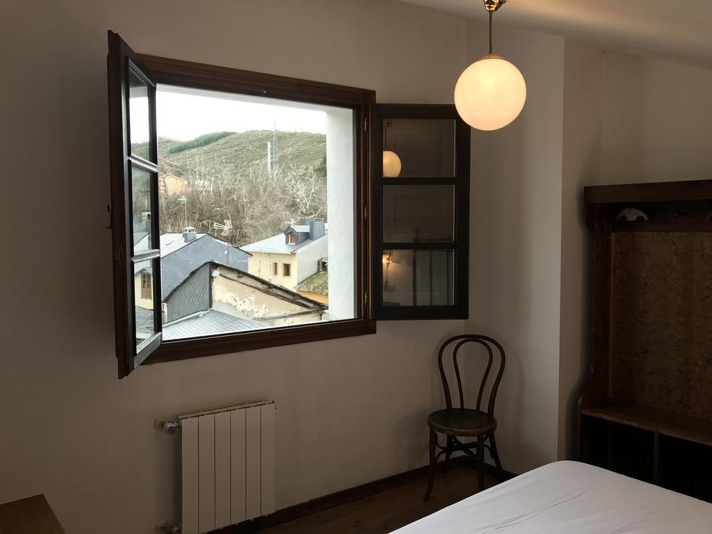 La Casa Del Reloj Guest House Molinaseca Ngoại thất bức ảnh